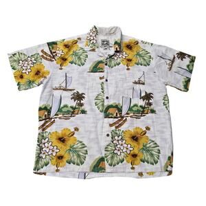 Steve & Barry's Classic Hawaiian Floral Button Up Short Sleeve Dress Shirt